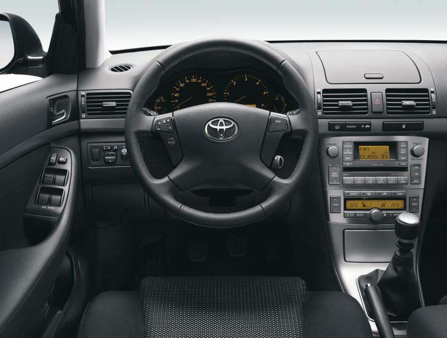  Toyota Avensis Sedan 2006 года  (фото 63 из 113)
